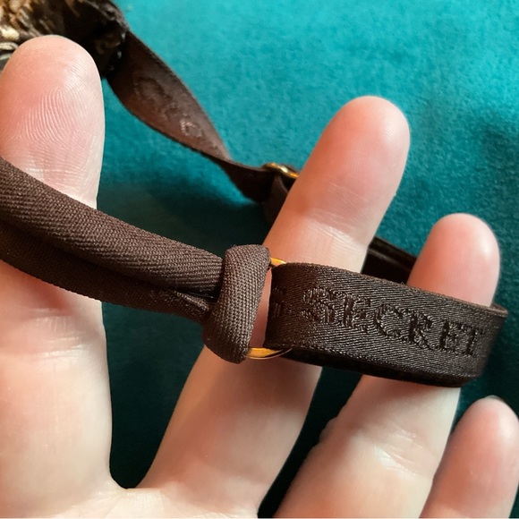 Victoria’s Secret Lace Bra - Picture 11 of 11